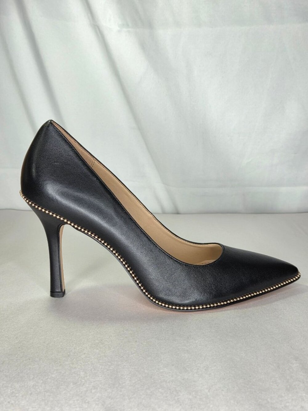COACH Samantha Signature Pointed-Toe Leather Pumps Size: 10 B - Picture 3 of 6